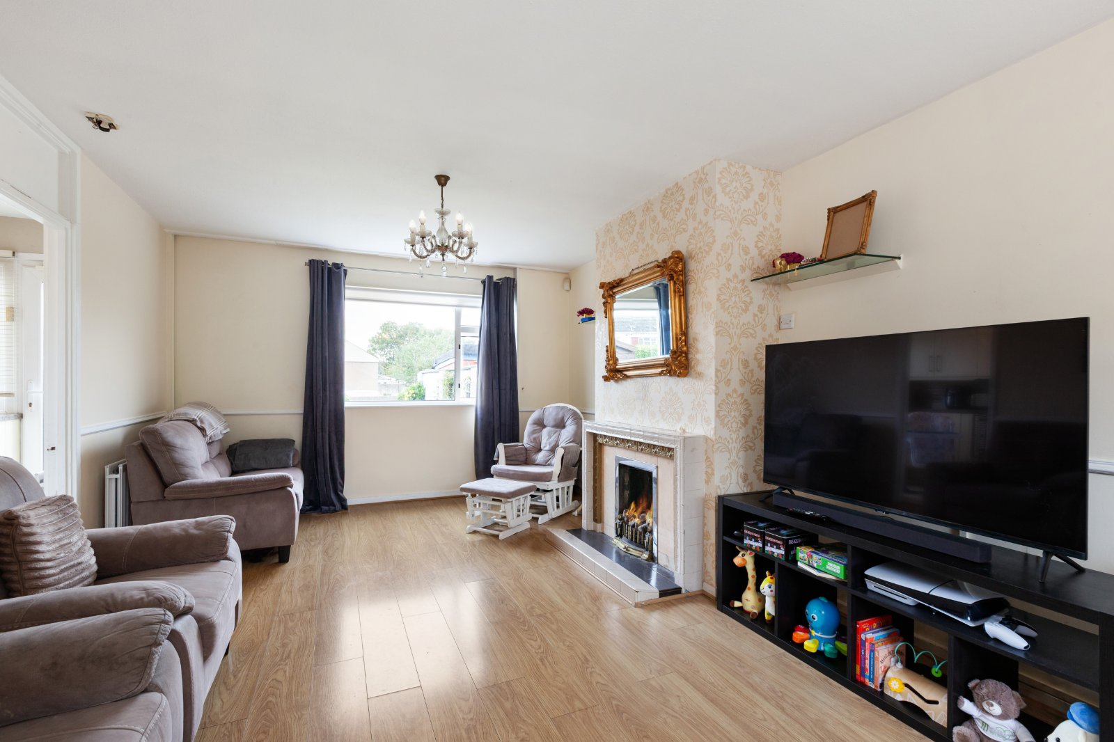 95 Silloge Gardens, Ballymun, Dublin 11, D11E9PC - DNG Estate Agents