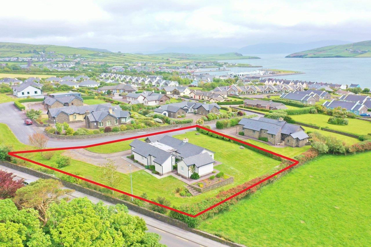 1 Barr Na Coille, Dingle, Co. Kerry, V92HH98 - DNG Estate Agents