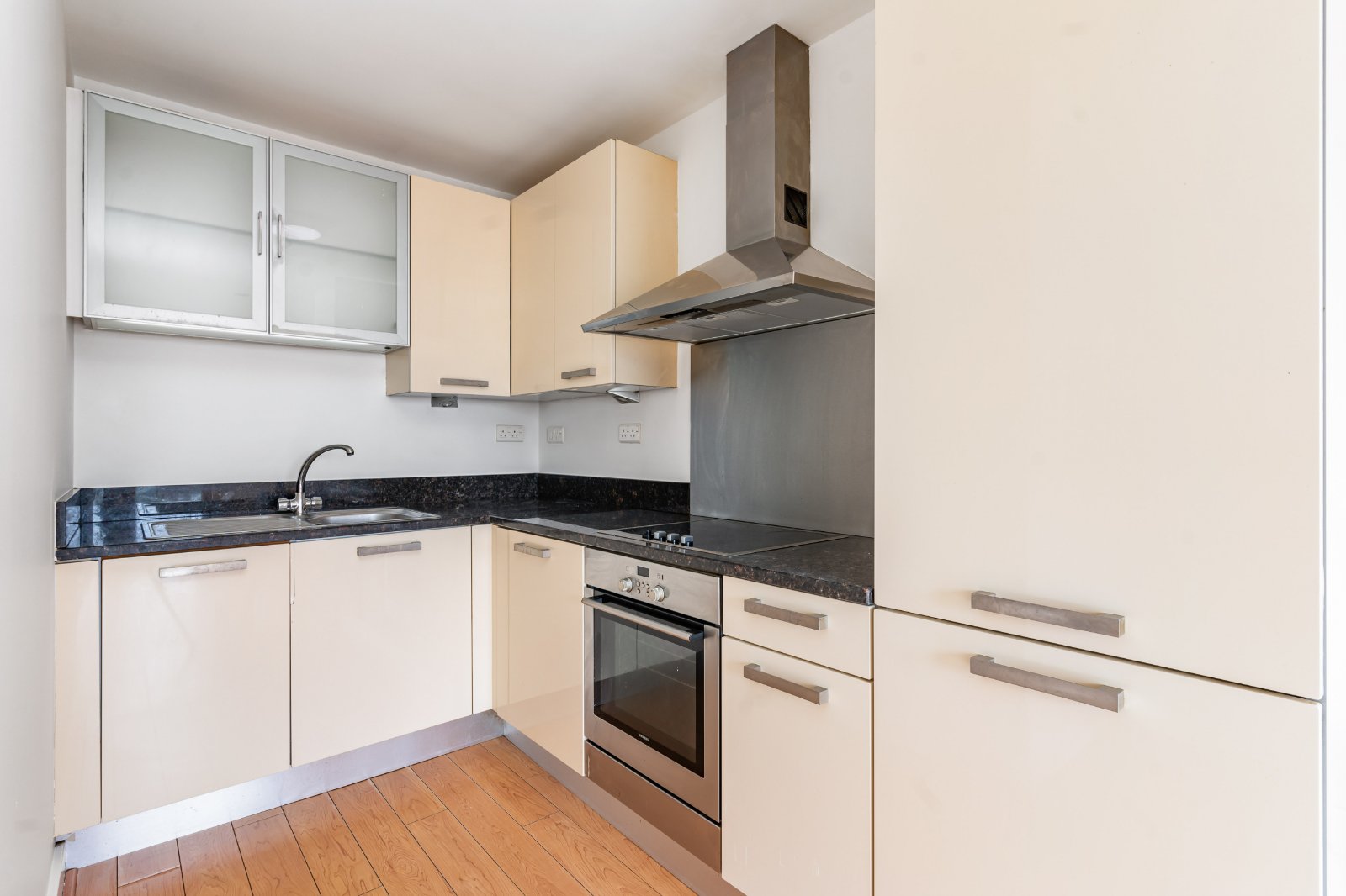 42 The Bottleworks, Block B, Irishtown, Dublin 4, D04 - DNG Estate Agents