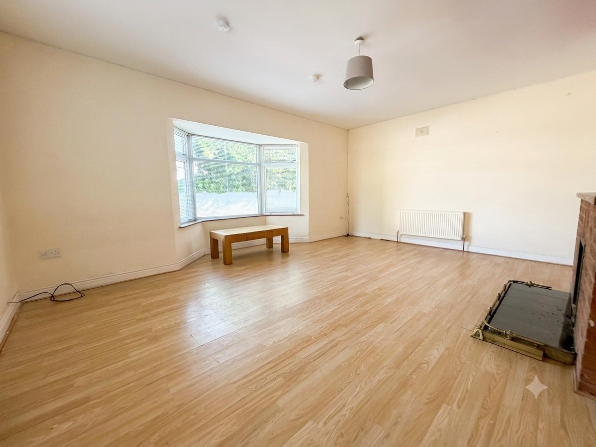 Teach Sean Thomáis, Langton Road, Newbridge, Co. Kildare, W12 - DNG Estate Agents