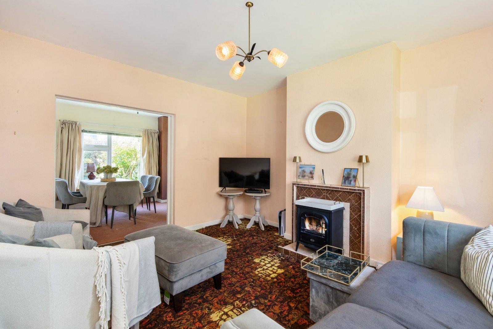 11 Woodlawn Park, Dun Laoghaire, Co Dublin, A96V9T8 - DNG Estate Agents