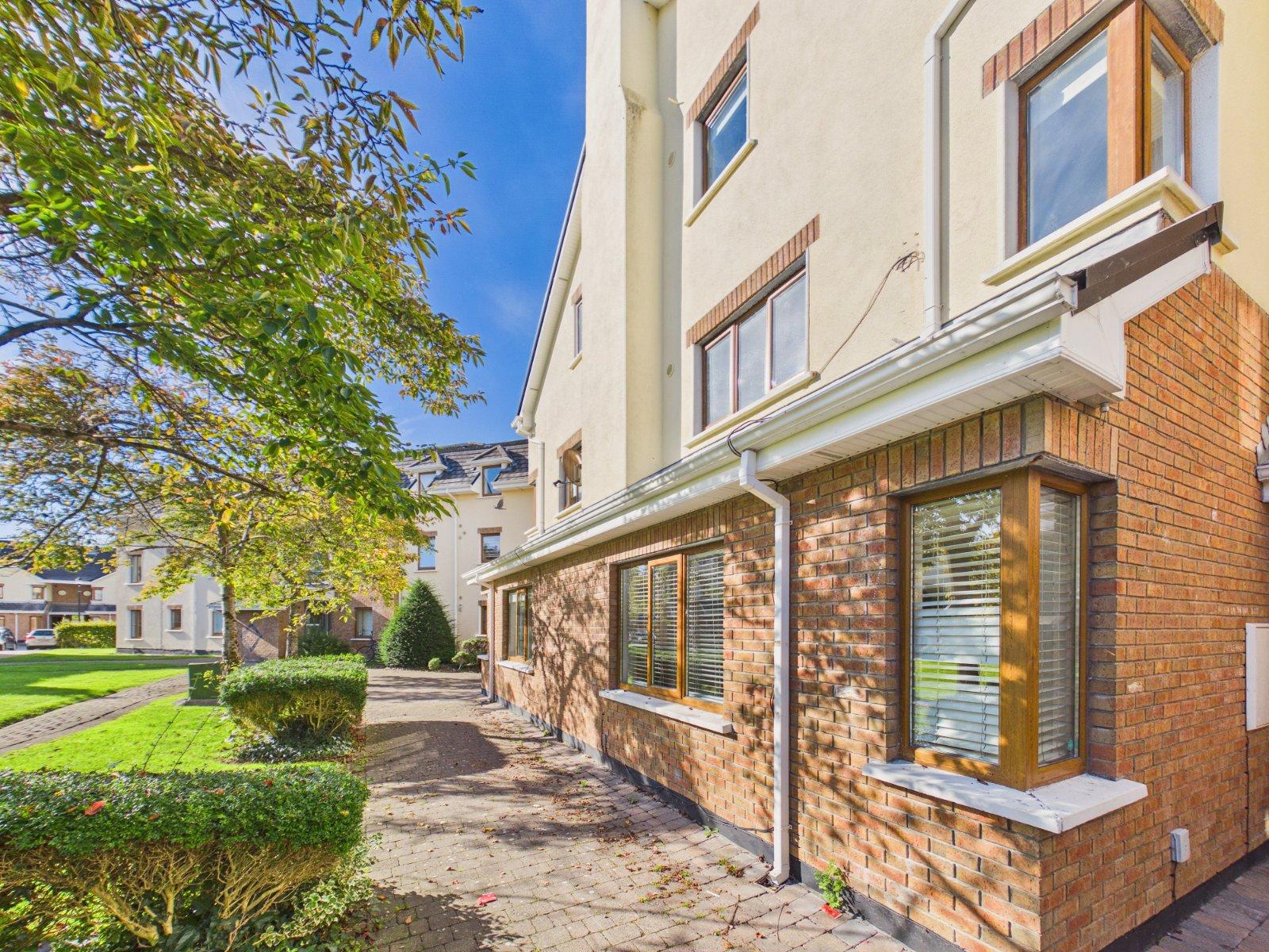 72 Riverdale, Oranmore, Co Galway, H91Y2Y3 - DNG Estate Agents