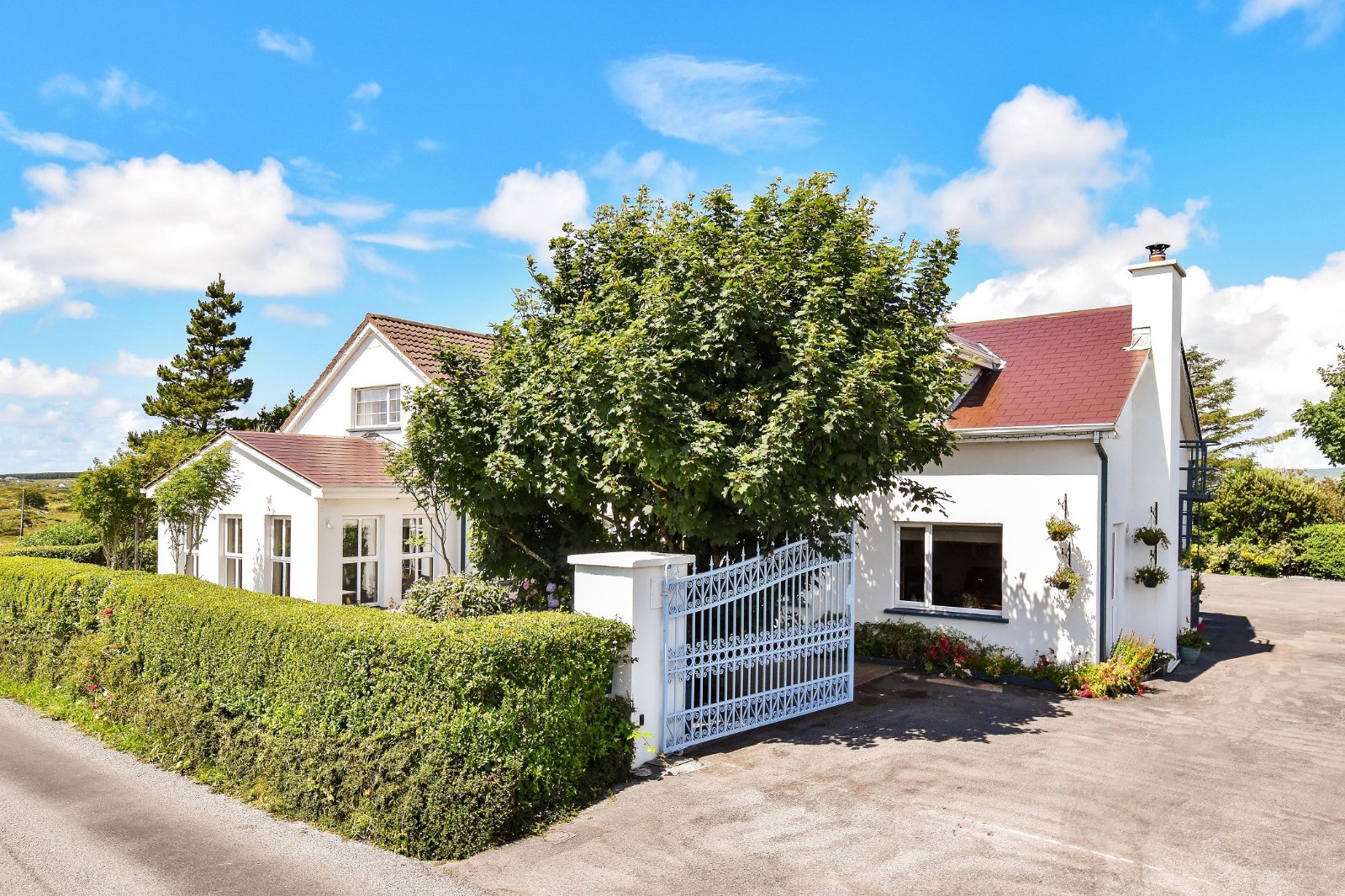 Mannin Lodge, Derrigimlagh, Ballyconneely, Galway, H71DP48 - DNG Estate Agents
