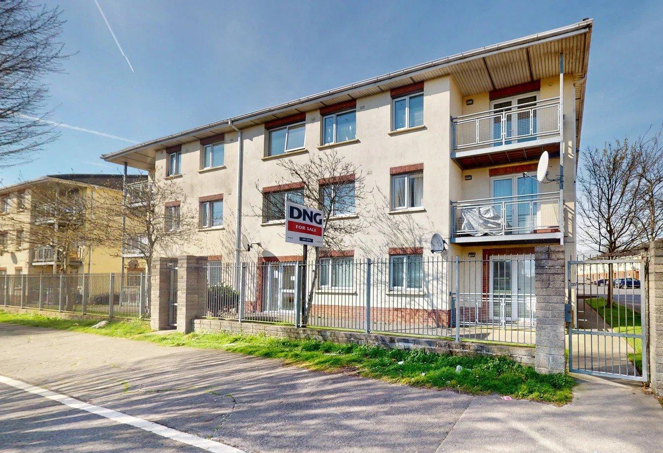 27 Weaver Court, Block 2, Clondalkin, Dublin 22, D22XC79 - DNG Estate Agents