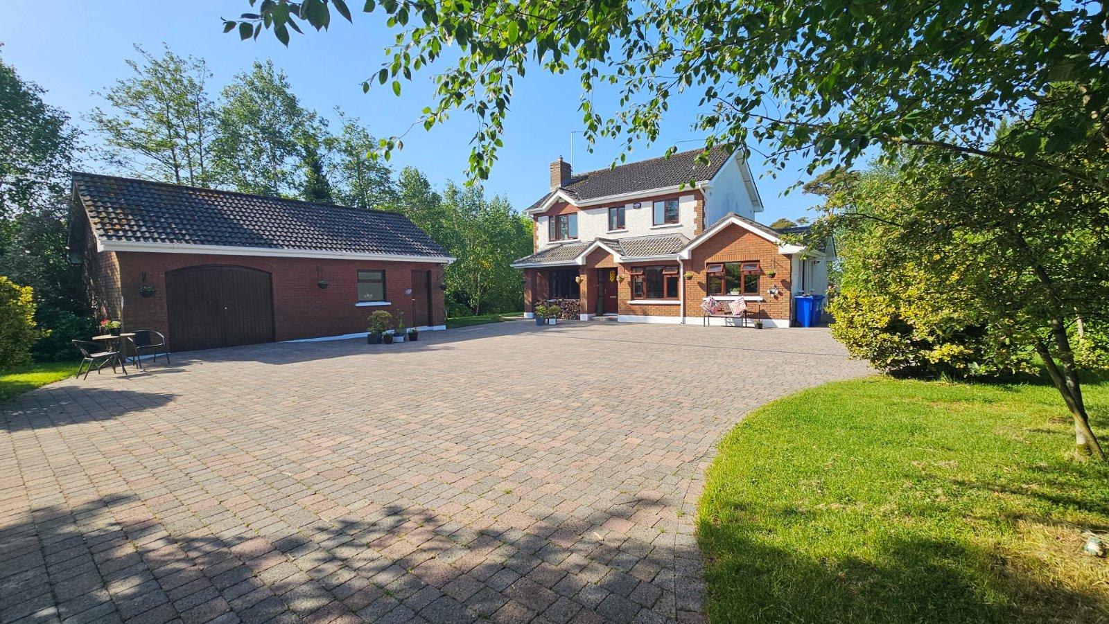 37 Lakeview, Virginia, Co. Cavan, A82RR72 - DNG Estate Agents