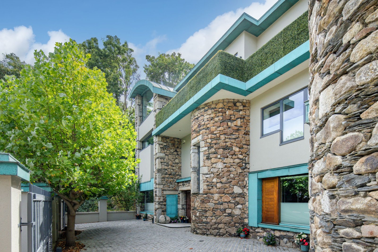 Carrick Dodder Park Road, Rathfarnham, Dublin 14, D14FH22 - DNG Estate Agents
