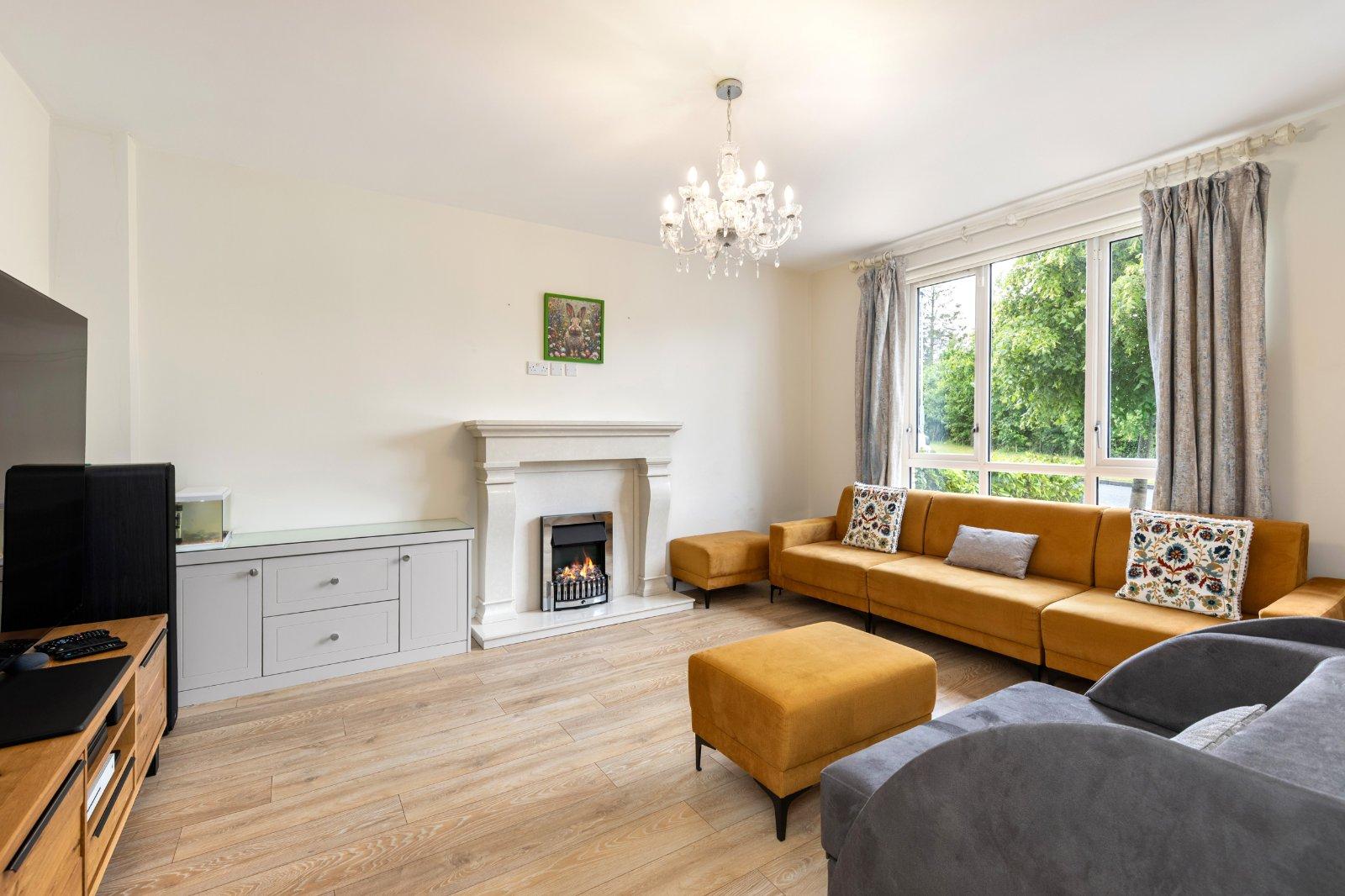 9 Blackberry Hill, Carrickmines, Dublin 18, D18R013 - DNG Estate Agents