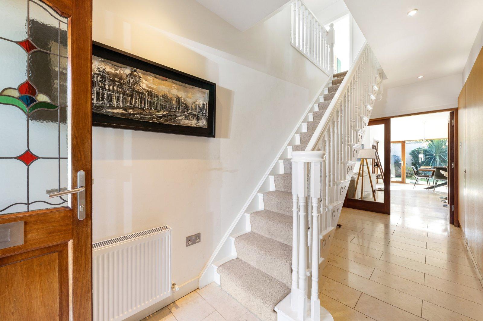 1 Coolgraney, Clonskeagh, Dublin 14, D14C7N8 - DNG Estate Agents