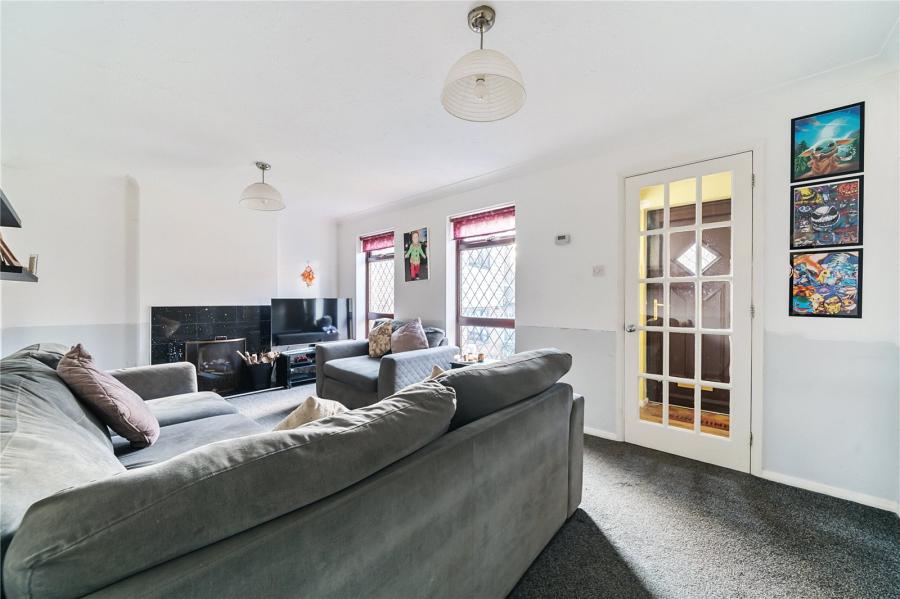 Iris Close, Chatham, Kent, ME5, 6116, image-11 - Quealy & Co