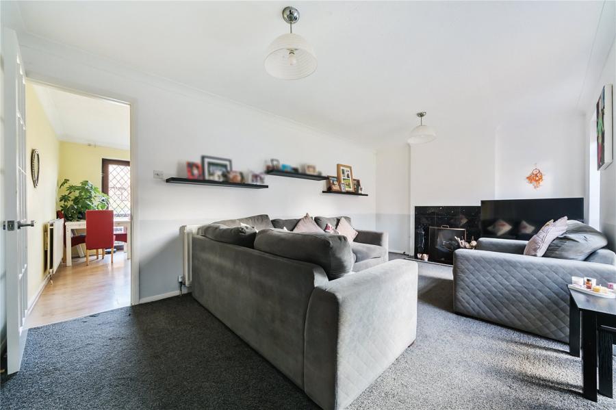 Iris Close, Chatham, Kent, ME5, 6116, image-12 - Quealy & Co