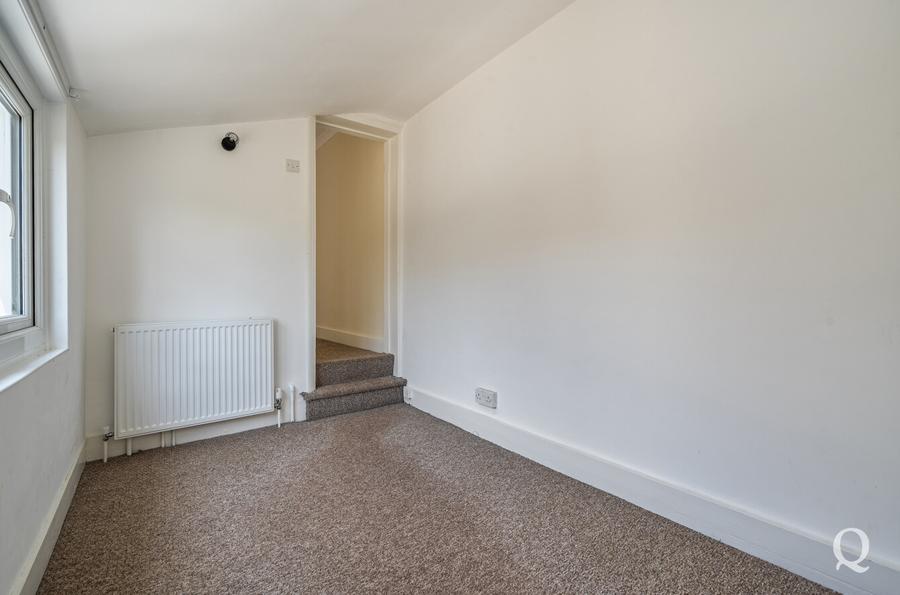 Station Road, Rainham, Gillingham, Kent, ME8, 11016, image-14 - Quealy & Co