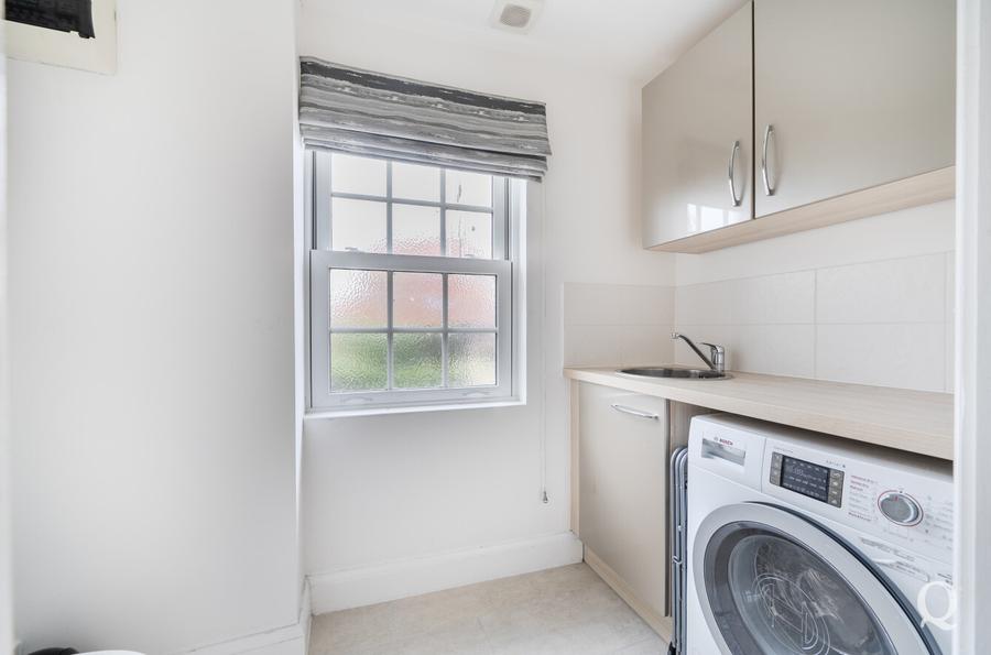 Beacon Avenue, Kings Hill, West Malling, Kent, ME19, 7921, image-8 - Quealy & Co
