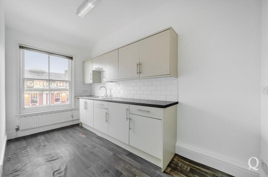 Park Road, Sittingbourne, Kent, ME10, 9968, image-29 - Quealy & Co