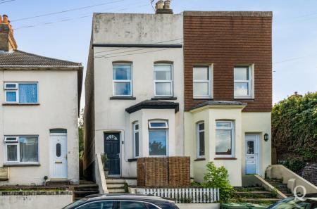 Harold Road, Sittingbourne, Kent, ME10, 11376 - Quealy & Co