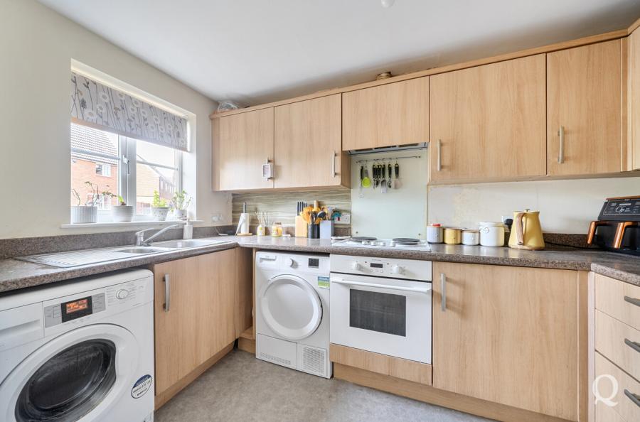 Samuel Drive, Kemsley, Sittingbourne, Kent, ME10, 11337, image-13 - Quealy & Co