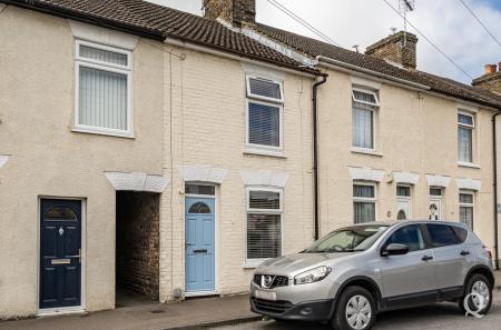 Epps Road, Sittingbourne, Kent, ME10, 10775 - Quealy & Co
