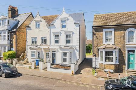 Park Road, Sittingbourne, Kent, ME10, 10643 - Quealy & Co