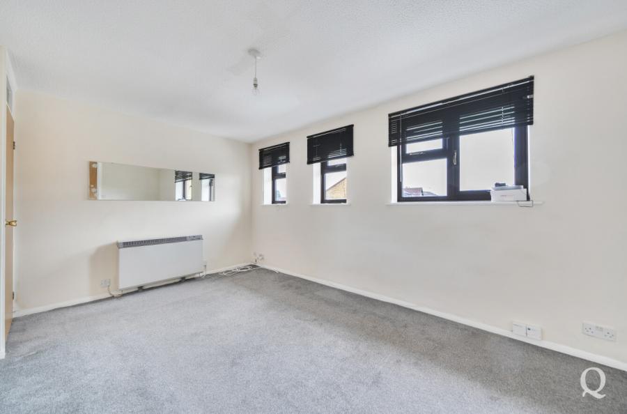 Merleburgh Drive, Kemsley, Sittingbourne, Kent, ME10, 10444, image-4 - Quealy & Co