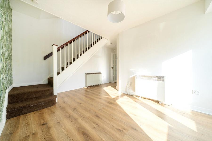 Yeates Drive, Kemsley, Sittingbourne, Kent, ME10, 10446, image-9 - Quealy & Co