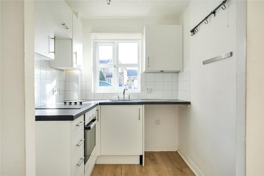 Yeates Drive, Kemsley, Sittingbourne, Kent, ME10, 10446, image-3 - Quealy & Co