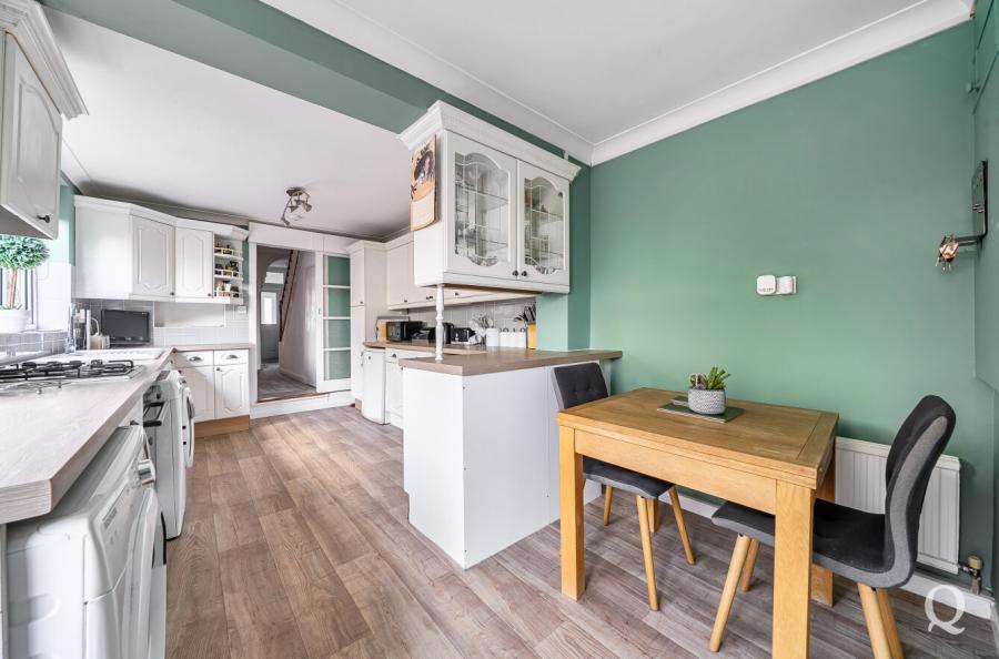 Park Road, Sittingbourne, Kent, ME10, 9787, image-13 - Quealy & Co