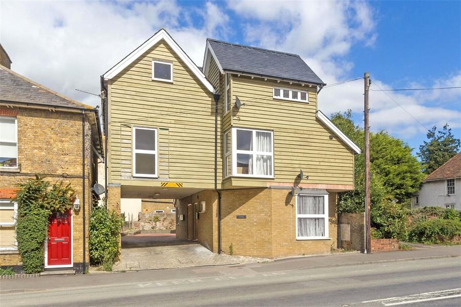 London Road, Teynham, Sittingbourne, Kent, ME9, 8888, image-1 - Quealy & Co