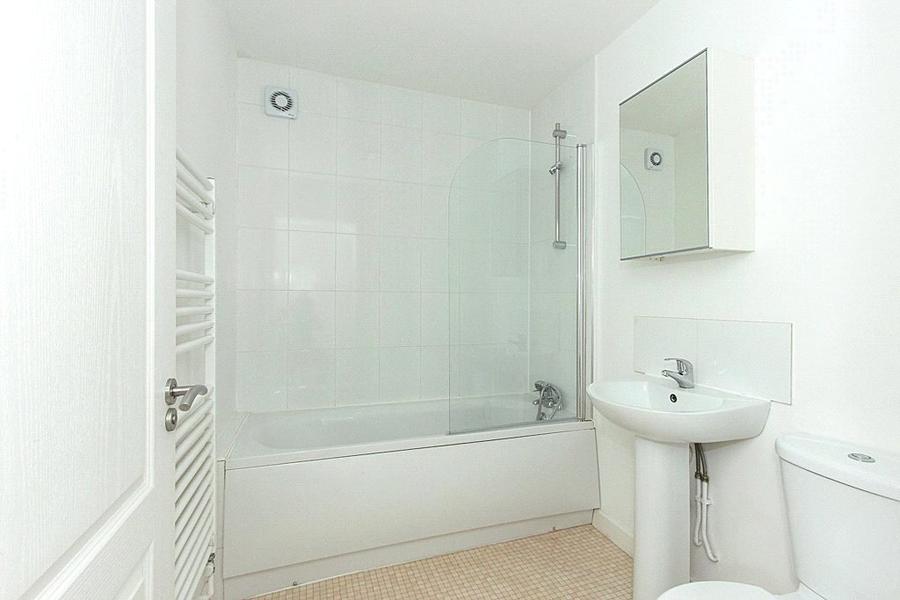 London Road, Teynham, Sittingbourne, Kent, ME9, 8888, image-6 - Quealy & Co