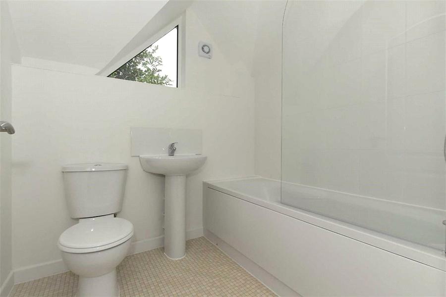 London Road, Teynham, Sittingbourne, Kent, ME9, 8481, image-3 - Quealy & Co