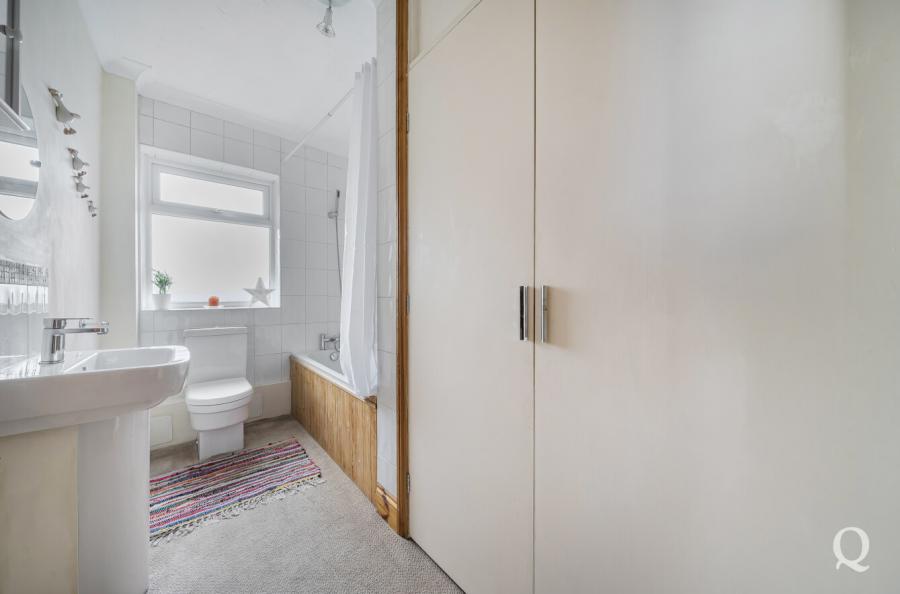 Primrose Lane, Bredgar, Sittingbourne, Kent, ME9, 8109, image-13 - Quealy & Co
