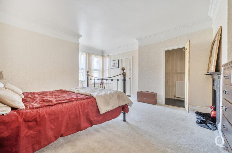 Park Road, Sittingbourne, Kent, ME10, 7856, image-23 - Quealy & Co