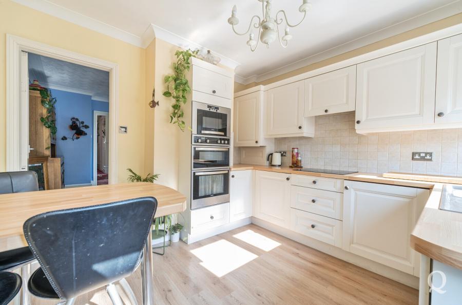 Park Road, Sittingbourne, Kent, ME10, 7856, image-7 - Quealy & Co