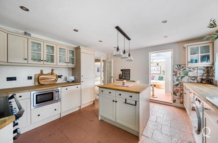 Chestnut Wood Lane, Borden, Sittingbourne, Kent, ME9, 6847, image-9 - Quealy & Co