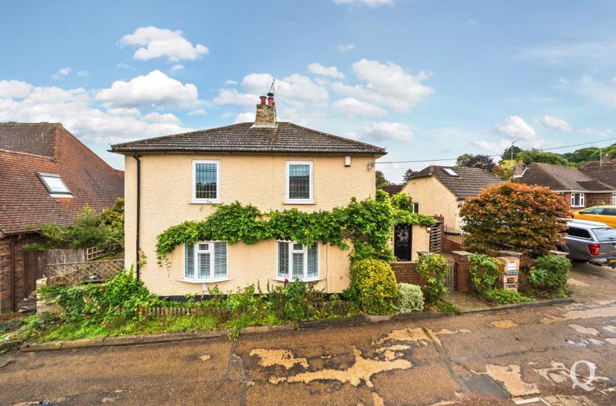 Chestnut Wood Lane, Borden, Sittingbourne, Kent, ME9, 6847, image-1 - Quealy & Co