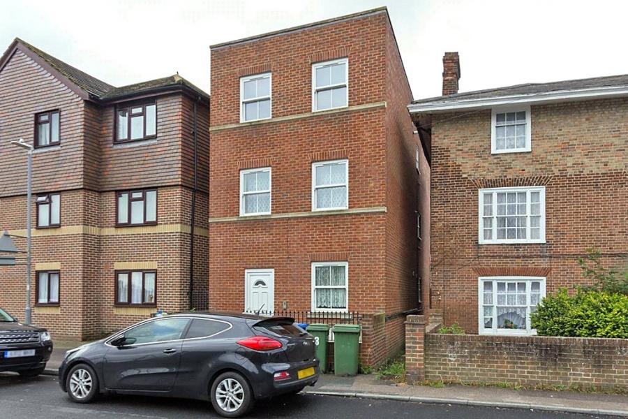 Tonge Road, Murston, Sittingbourne, Kent, ME10, 6463, image-1 - Quealy & Co