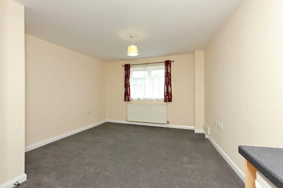 Tonge Road, Murston, Sittingbourne, Kent, ME10, 6463, image-3 - Quealy & Co