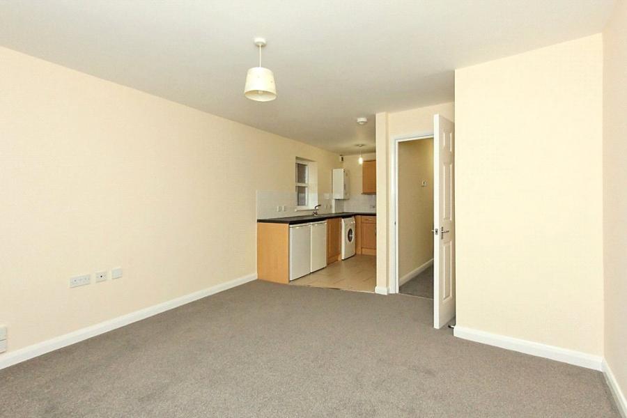 Tonge Road, Murston, Sittingbourne, Kent, ME10, 6463, image-5 - Quealy & Co