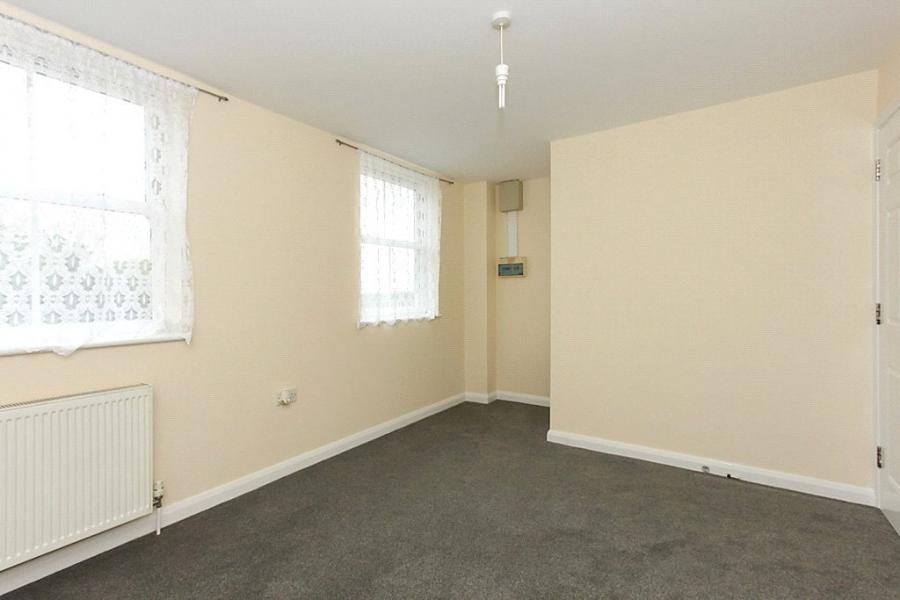 Tonge Road, Murston, Sittingbourne, Kent, ME10, 6463, image-7 - Quealy & Co