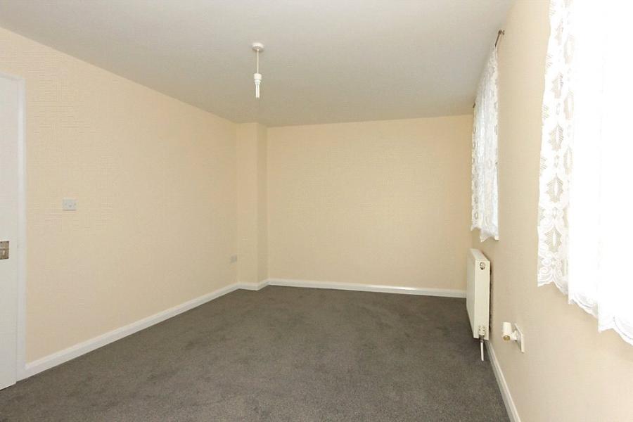 Tonge Road, Murston, Sittingbourne, Kent, ME10, 6463, image-9 - Quealy & Co