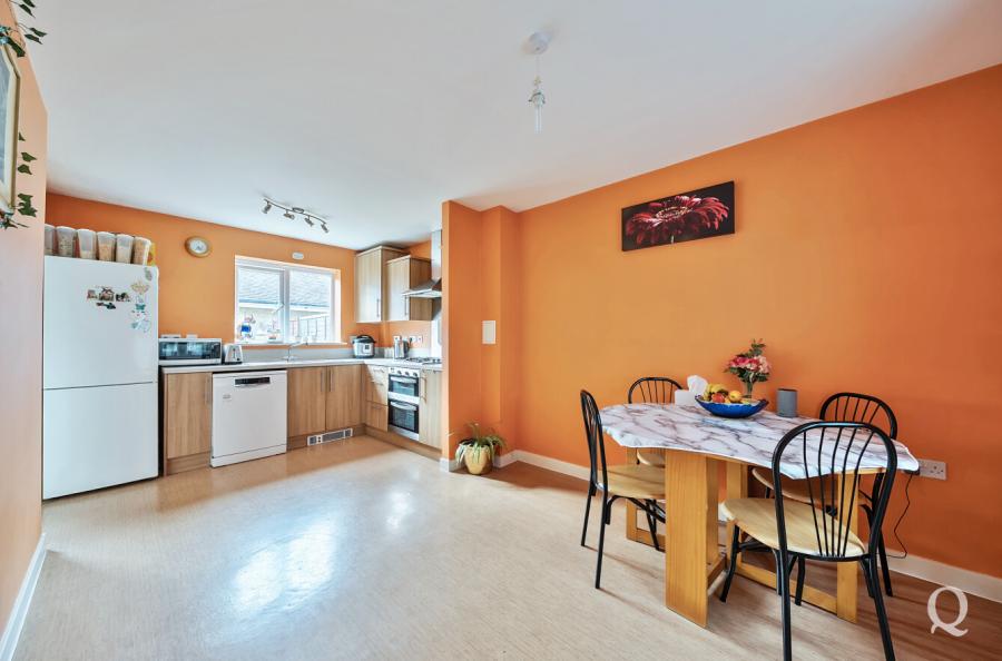 Primrose Avenue, Sittingbourne, Kent, ME10, 6437, image-10 - Quealy & Co