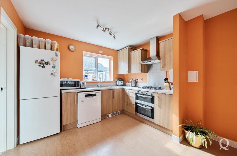 Primrose Avenue, Sittingbourne, Kent, ME10, 6437, image-9 - Quealy & Co