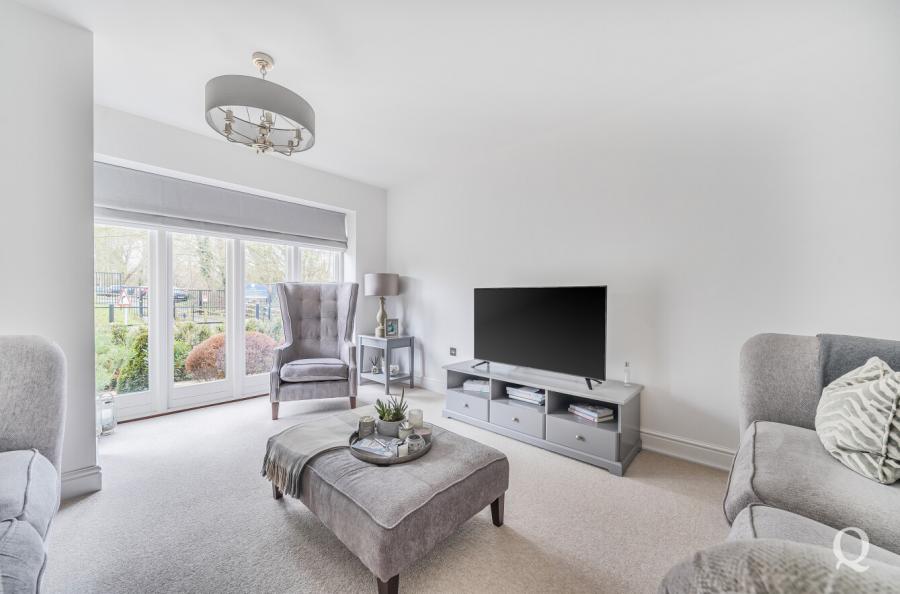 Blaxland Grange, Newington, Sittingbourne, Kent, ME9, 7828, image-10 - Quealy & Co