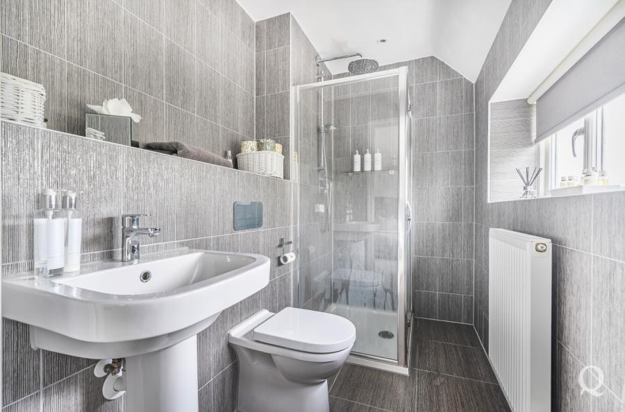 Blaxland Grange, Newington, Sittingbourne, Kent, ME9, 7828, image-14 - Quealy & Co