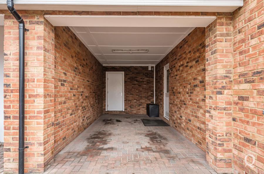 Blaxland Grange, Newington, Sittingbourne, Kent, ME9, 7828, image-21 - Quealy & Co