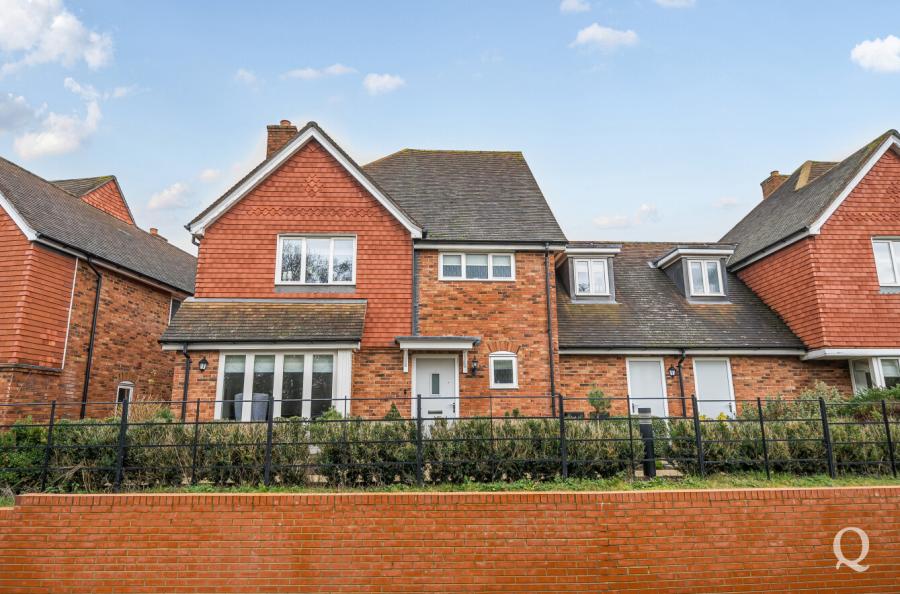Blaxland Grange, Newington, Sittingbourne, Kent, ME9, 7828, image-23 - Quealy & Co