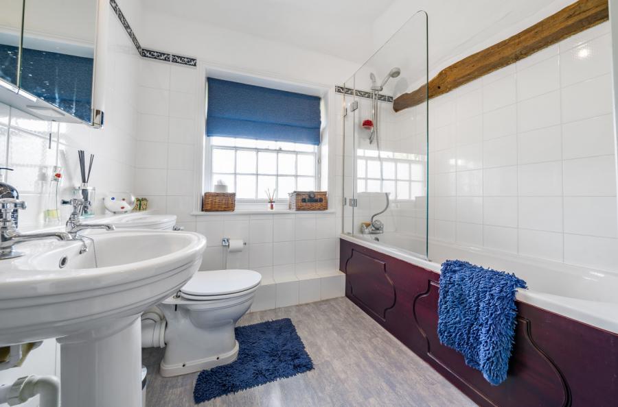 Borden Lane, Borden, Sittingbourne, Kent, ME9, 5183, image-17 - Quealy & Co