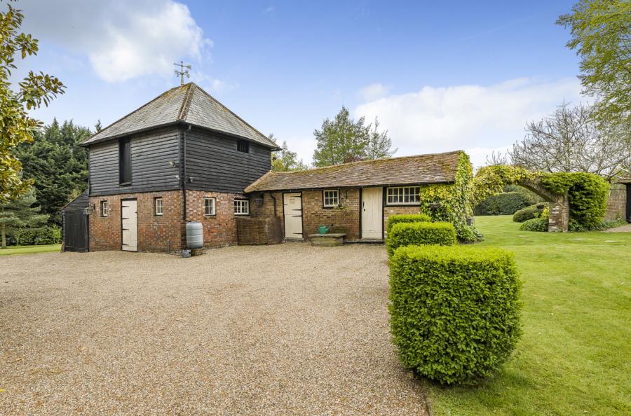 Borden Lane, Borden, Sittingbourne, Kent, ME9, 5183, image-4 - Quealy & Co