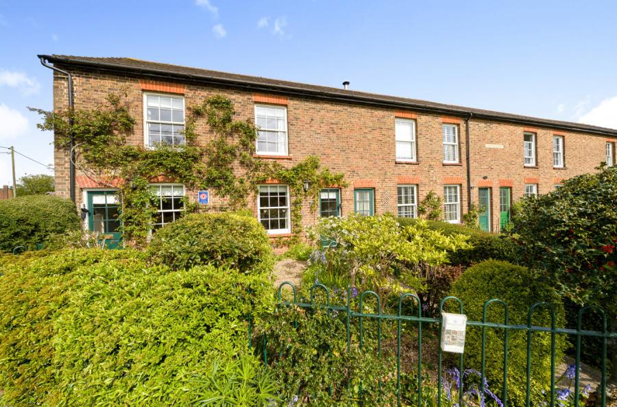 St. Patricks Row, Rodmersham Green, Rodmersham, Sittingbourne, ME9, 3447, image-22 - Quealy & Co