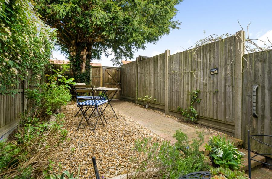 St. Patricks Row, Rodmersham Green, Rodmersham, Sittingbourne, ME9, 3447, image-19 - Quealy & Co