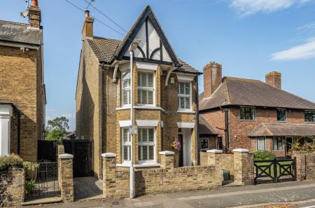 Albany Road, Sittingbourne, Kent, ME10, 5921 - Quealy & Co