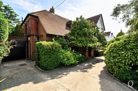 Minster Road, Minster On Sea, Sheerness, Kent, ME12, 7136 - Quealy & Co